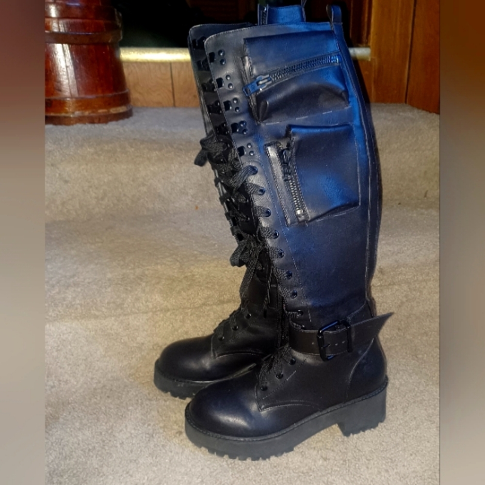 Worn once size 10 fits like 9